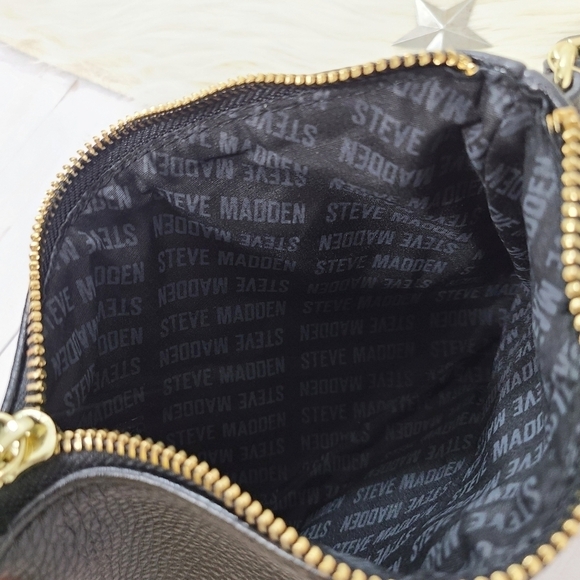 Steve Madden Far Out Space studded wristlet - Picture 5 of 5